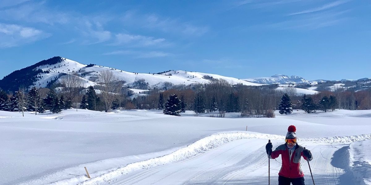 Oregon ski areas are still waiting for snow - OPB