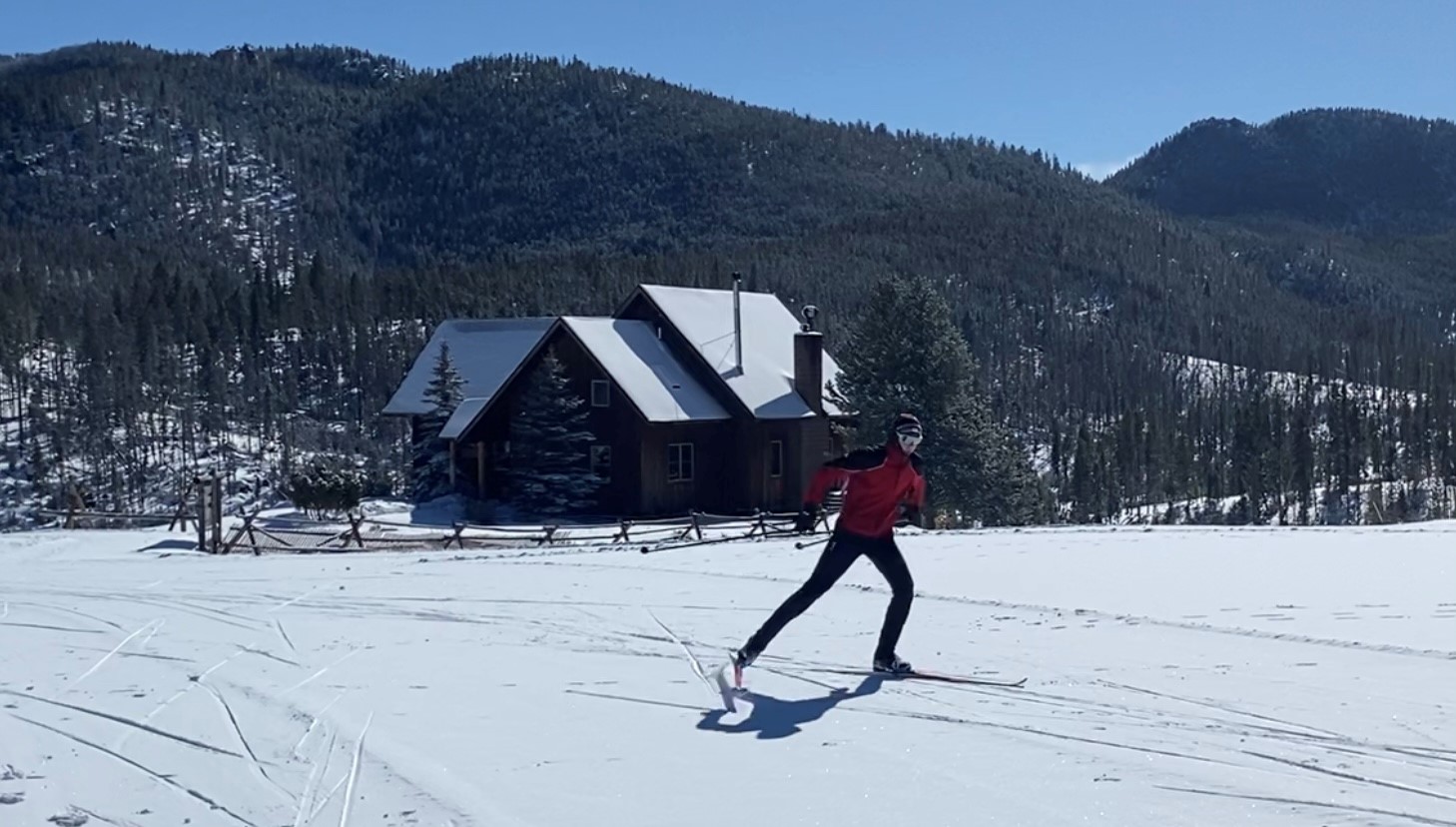 Cross country skiing at Homestake Lodge