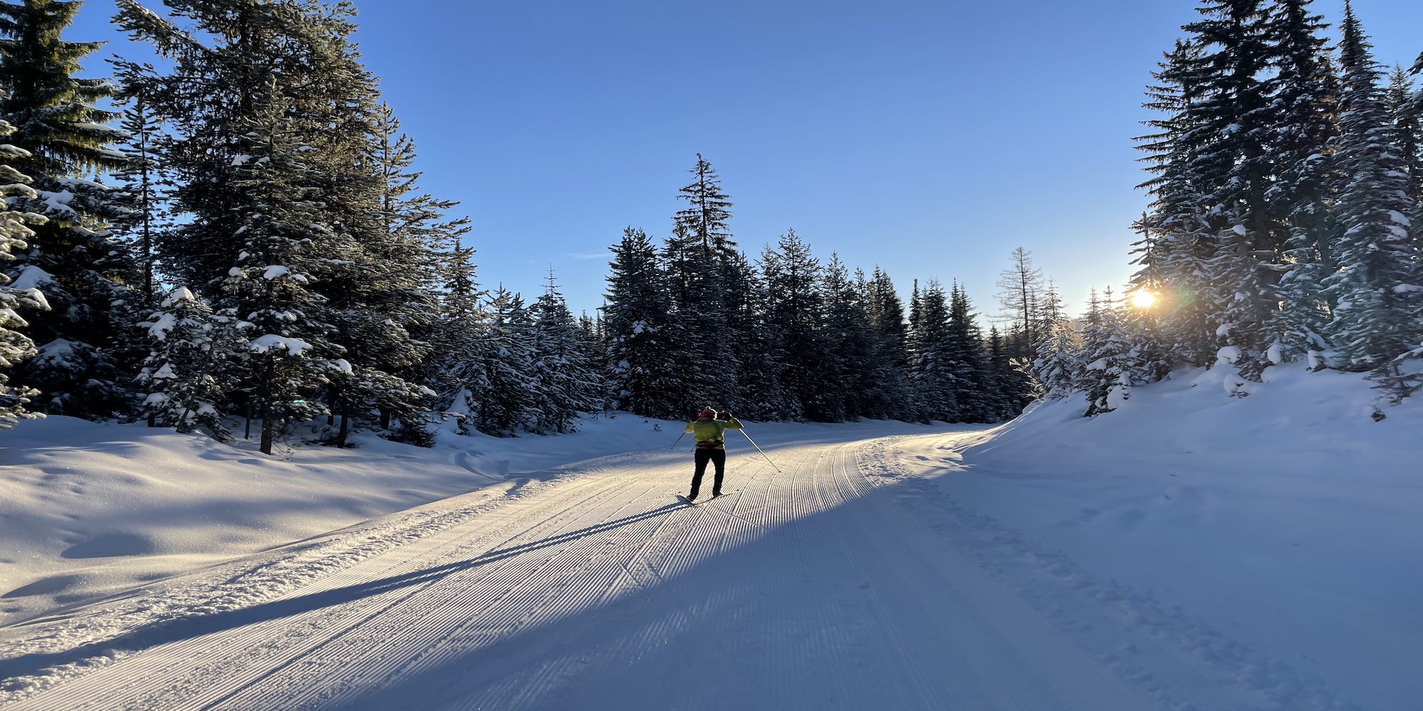 Cross country skiing at Lolo Pass