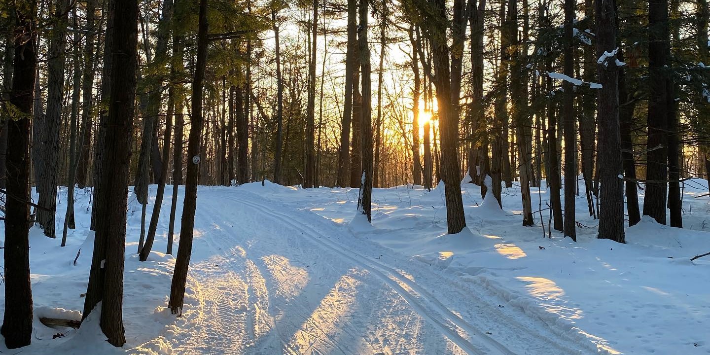 Cross country skiing at Kanata Nordic