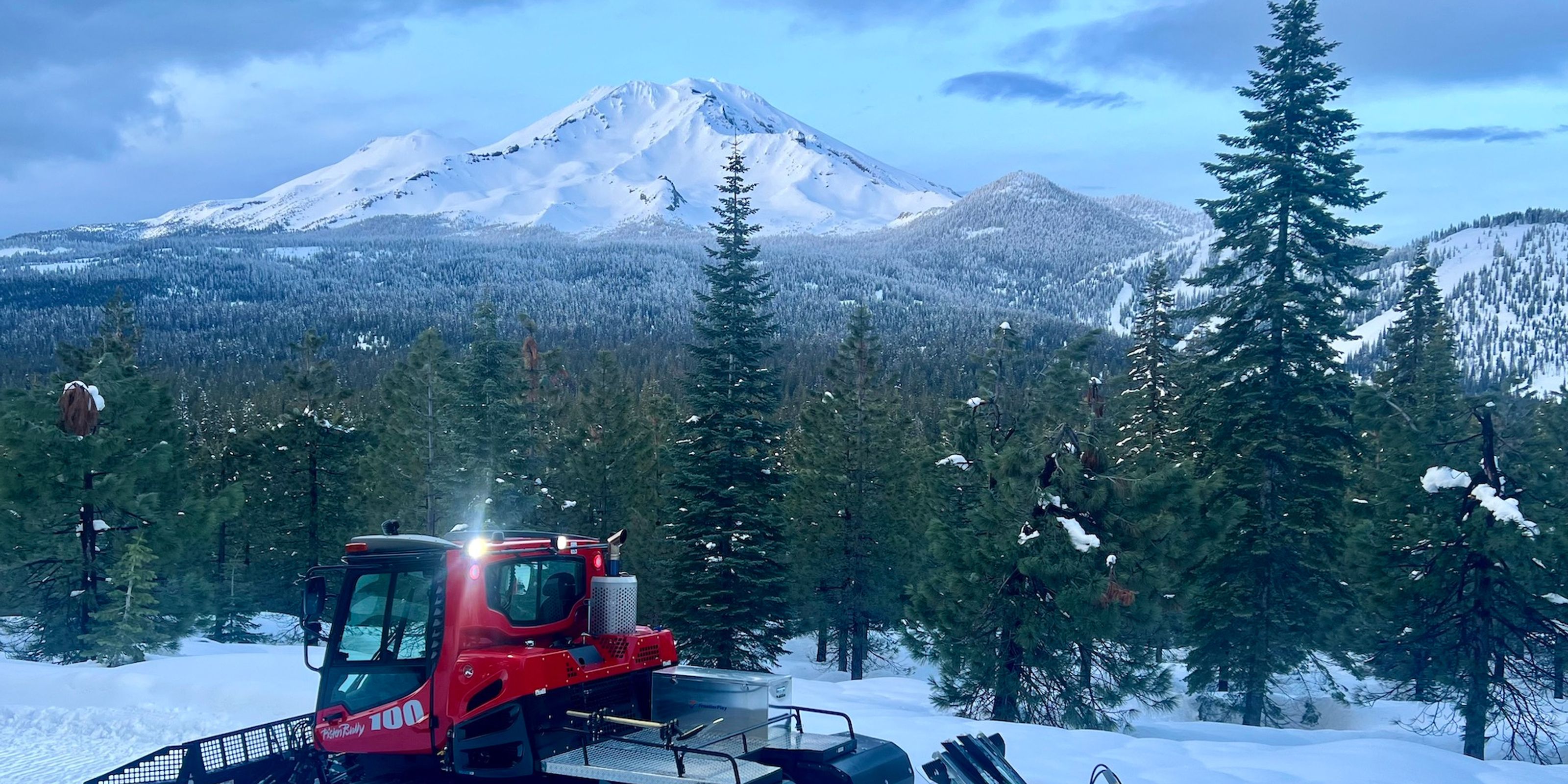 Cross country skiing at Mt. Shasta Nordic Center