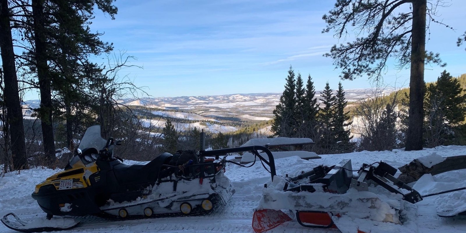 Cross country skiing at Sandy McNabb