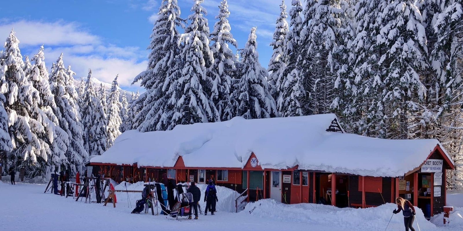 Cross country skiing at Snow Valley Nordics
