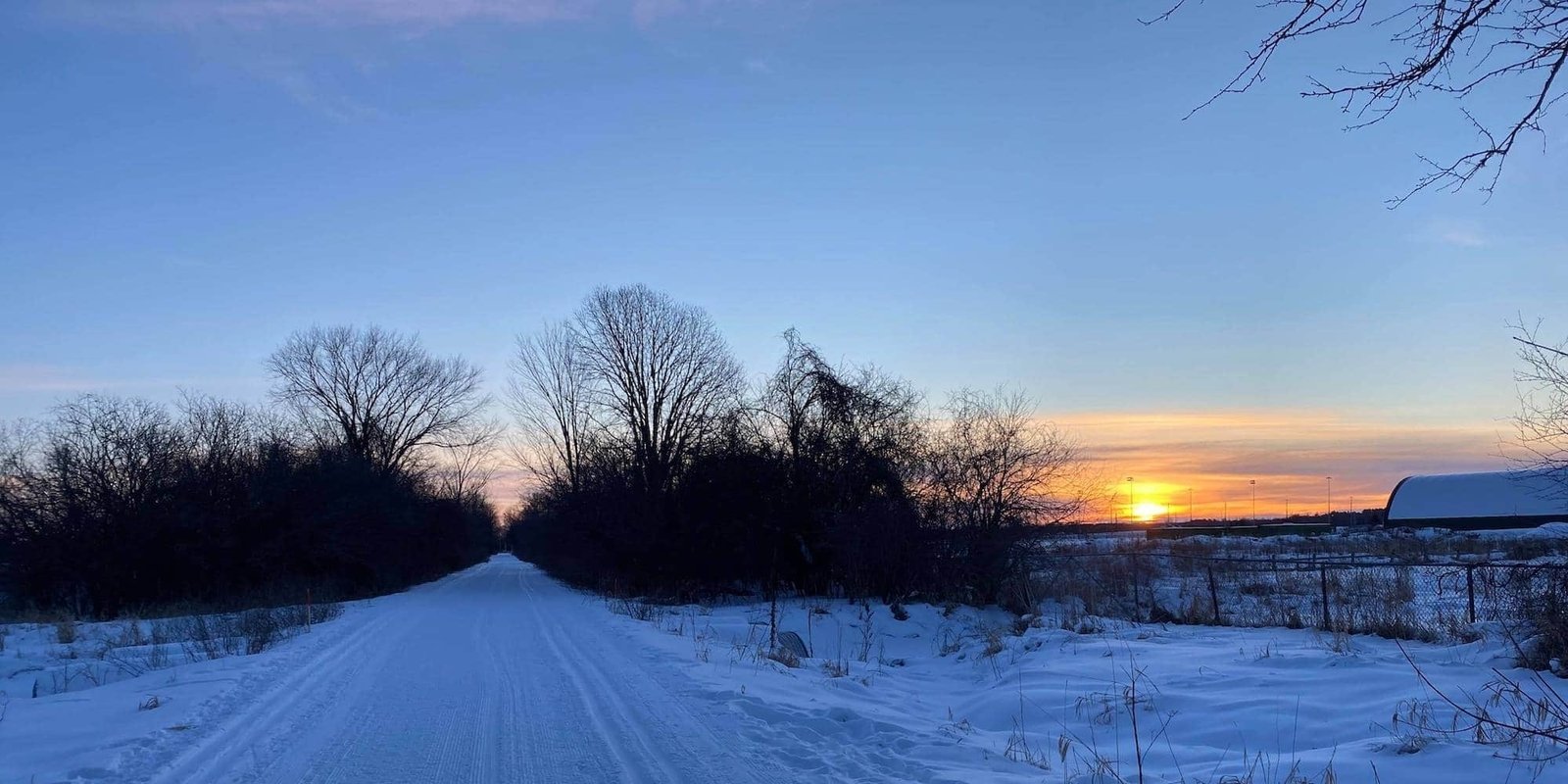 Cross country skiing at Ottawa West Winter Trail